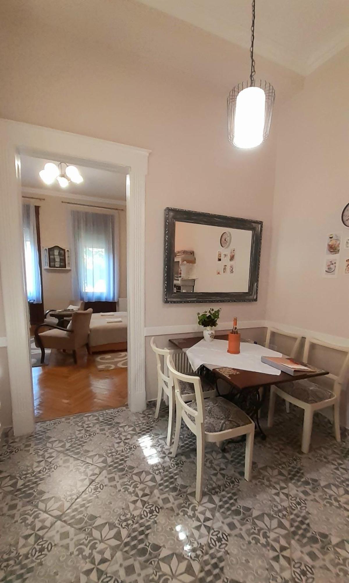 Ekszerdoboz Apartman Eger Apartment Luaran gambar
